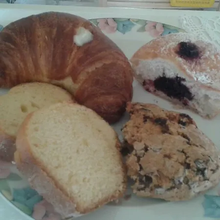 La Piazzetta Bed & Breakfast *