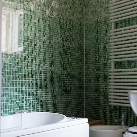 La Piazzetta Bed & Breakfast *